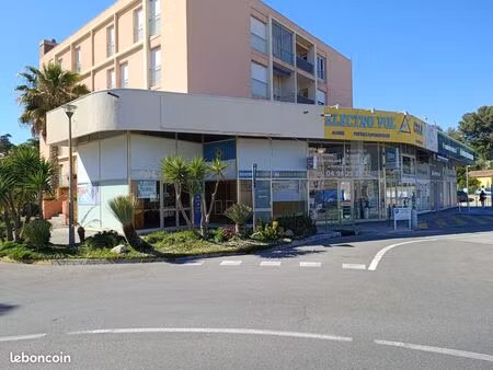 local commercial 70 m2