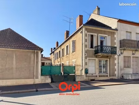 immeuble 5 pièces 181 m²
