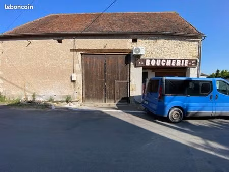 studio avec grange