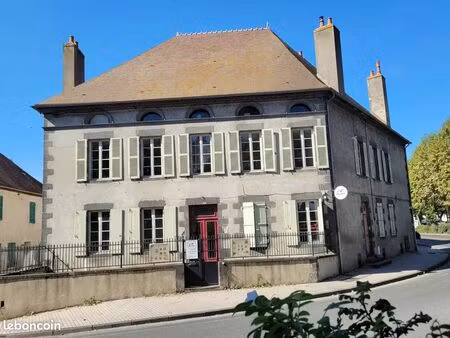 immeuble 12 pièces 294 m²