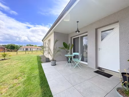 maison recente plain pied 100 m2 avec jardin clos