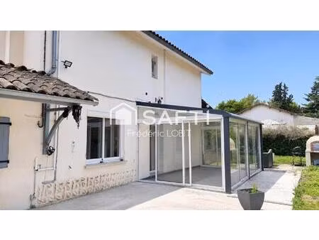 belle maison situé sur la commune de les peintures avec une superficie de 136 m2 sur un te