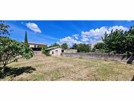 terrain constructible 483m² non viabilisé-pierrelatte