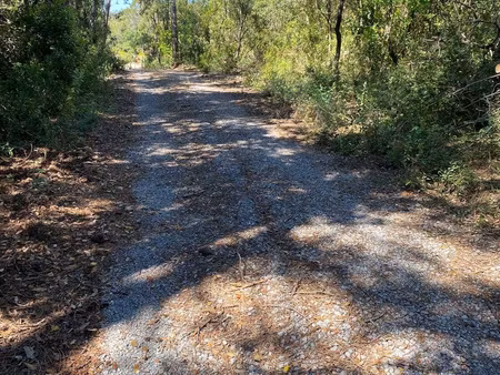 terrain non constructible sur roquefort-les-pins de 27082 m2