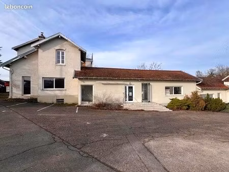 bureaux 166 m² vittel