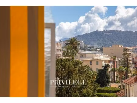 nice mantega/évêché | 2 pièces lumineux  terrasse  vue dégagée