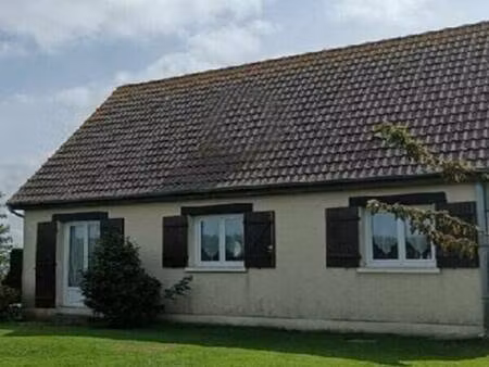 plain-pied : 88m²  1 bureau  3 ch  salle d’eau   garage  / 978 m².