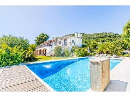 vue mer panoramique – villa d’exception avec fort potentiel