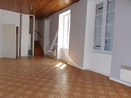 à louer maison 90 m² – 680 € |moutiers-les-mauxfaits