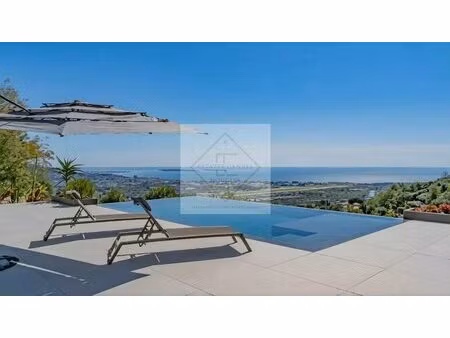 superbe villa contemporaine – vue mer panoramique  emplacement privilégié à 10 minutes des