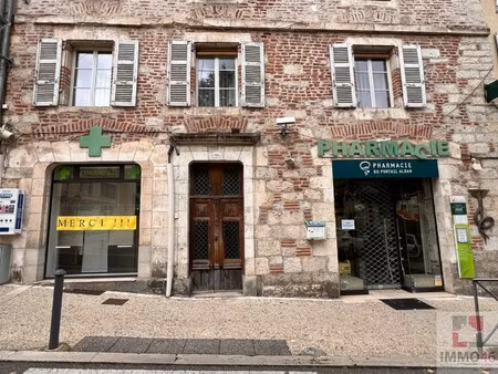 location local commercial 97m² cahors 46000