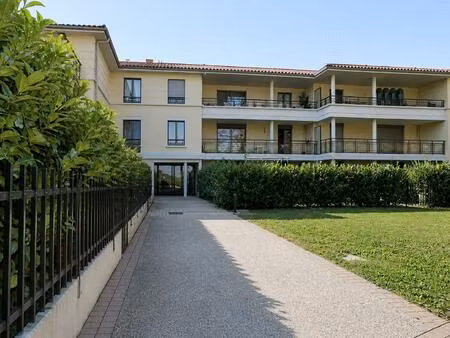 location appartement 5 pièces 121m² collonges au mont d or 69660