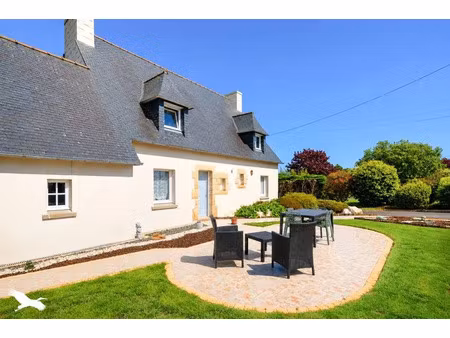 vente maison 6 pièces 139 m² lampaul-guimiliau (29400)