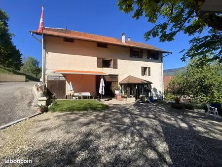 maison 7 pièces 160 m²