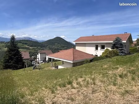 propriété 5 pièces 160 m²