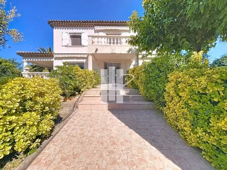 maison de luxe à vendre à saint-raphaël : 978 000 € | 126m²