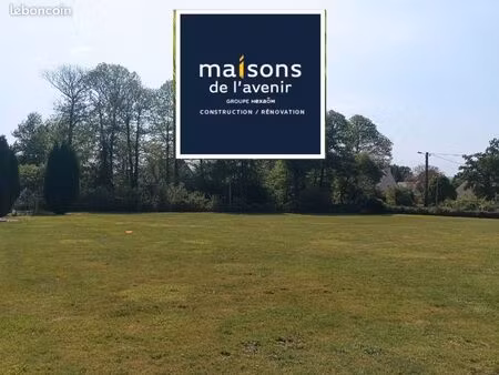 terrain 600 m² le hingle