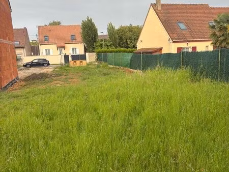 terrain 381 m2