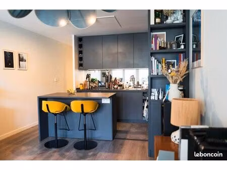 saint-ouen (93400) – duplex 4ᵉ/5ᵉ étage – 3 ch – terrasse + balcon + parking