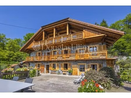 passy - appartement de 4 chambres avec une grande terrasse et une piscine
