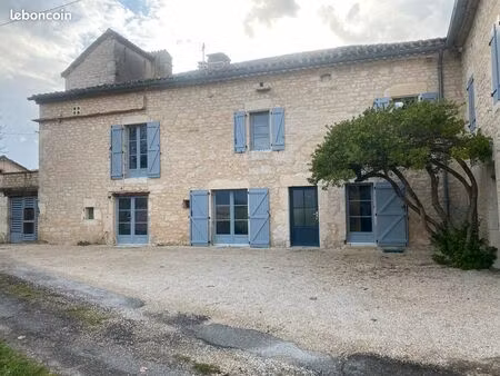 loue maison 140 m²