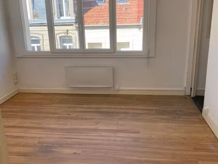 t3 rénové 44 m² très lumineux – bréquerecque – gare à 5 min – disponible