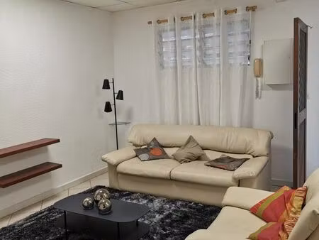 appartement t2 bis meublé  résidence sécurisée avec piscine route de raban cayenne