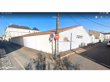 location d'un spacieux garage sécurisé au cœur de cognac