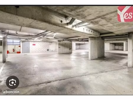 place de parking proche stade de france