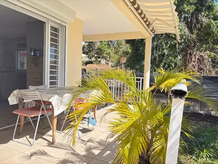 vente maison 4 pièces 93 m² à basse terre (97100)  265 000 €