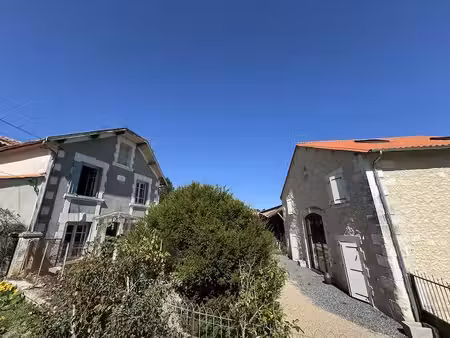 maison avec chambres d'hôtes et jardin