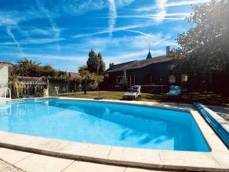 maison de luxe de 194 m2 en location les alluets-le-roi  île-de-france