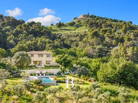 aix en provence nord - propriete en pierre 470m² - 7 chambres - parc 6 hectares -...