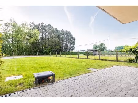 instapklaar gelijkvloers appartement met privatieve tuin
