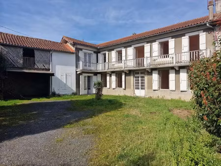 vente maison 6 pièces 180 m² vic-en-bigorre (65500)