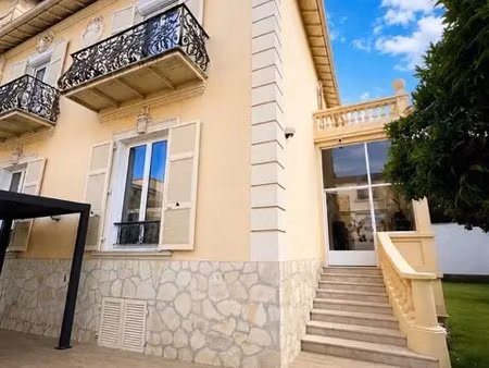 vente maison 8 pièces 245 m² nice (06100)