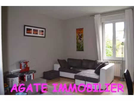 location maison 3 pièces 74 m² à villandraut (33730)