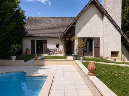 nevers - maison 7 pièces à vendre - 156m2 - 190 000 € - réf: 2545 - bourse immobilière