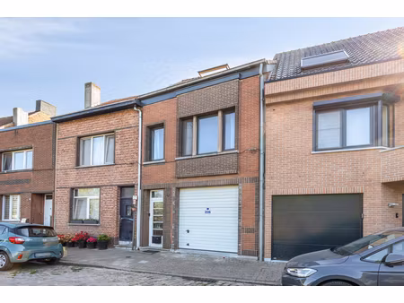 huis te koop in burcht met 3 slaapkamers