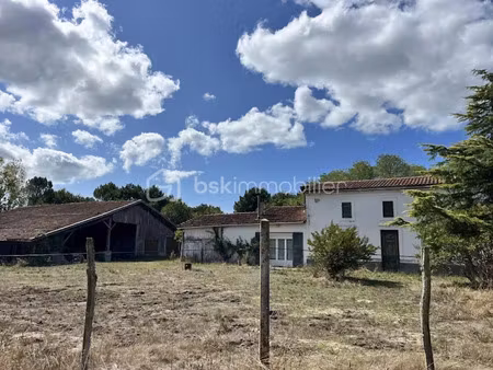 vente maison 6 pièces 215 m² à grayan-et-l'hôpital (33590)  333 200 €
