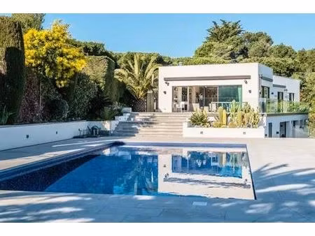 villa de luxe de 8 pièces en location vallauris  france