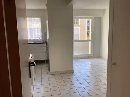 location appartement 2 pièces 37 m² à rambouillet (78120)