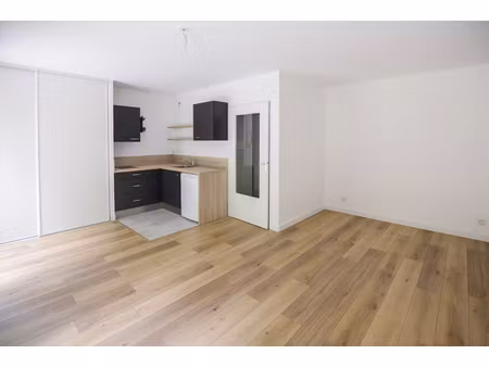 location appartement 1 pièce 29m² nantes 44000