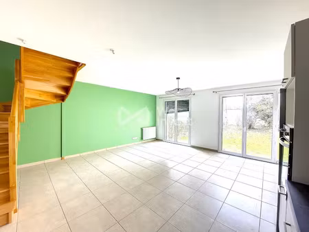 location meublée maison 4 pièces 88 m² à lyon 8ème (69008)  1 850 €