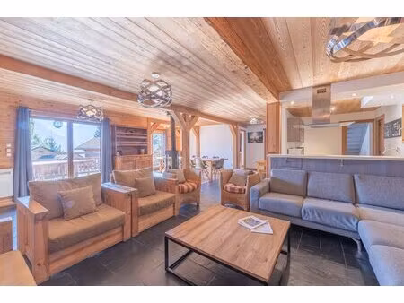 charmant chalet t9 - 245 m2 - vue plein sud sur les sommets