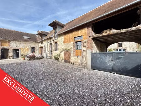 ancien corps de ferme - deux habitations fraîchement rénovées - aillantais