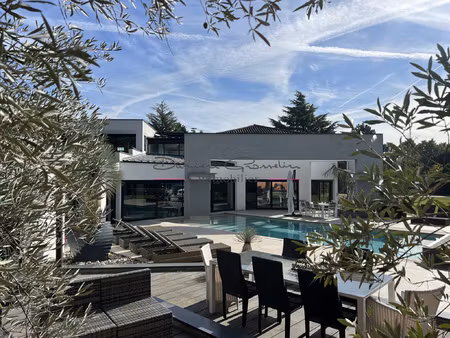 villa contemporaine 350 m2 habitable