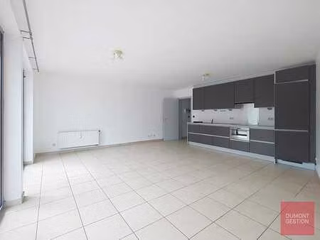 appartement lumineux 1 chambre  limite waterloo