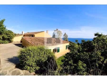 vente villa 4 pièces 103.52 m² à rayol-canadel-sur-mer (83820)  975 000 €