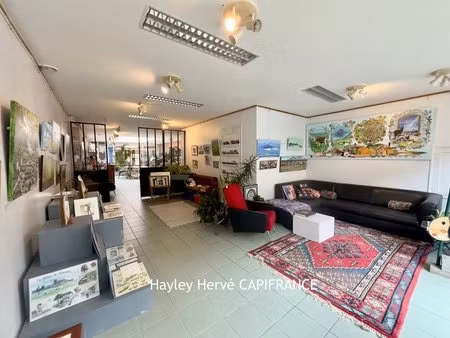 immeuble centre ville mortain (50) à vendre – 178m2 - local commercial et appartement avec